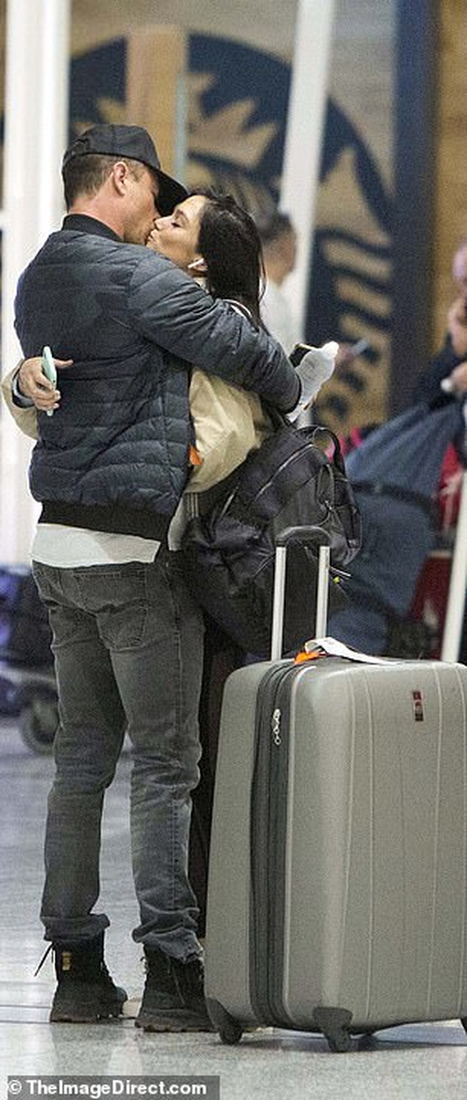 Sao phim Robot đại chiến có bạn gái mới kém 20 tuổi - 3 Sao phim Robot đại chiến có bạn gái mới kém 20 tuổi - 3