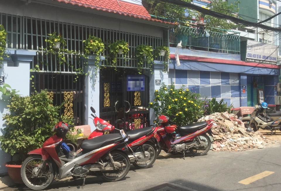 Thanh niên trộm túi xách chứa tài sản hơn 1 tỷ đồng trong 3 giây - 3