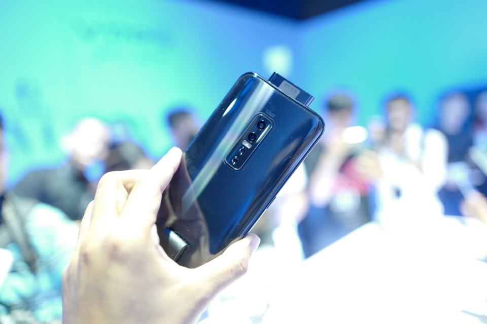 Smartphone Vivo V17 Pro ra mắt ấn tượng với 6 camera phân giải lớn - 4 Smartphone Vivo V17 Pro ra mắt ấn tượng với 6 camera phân giải lớn - 4