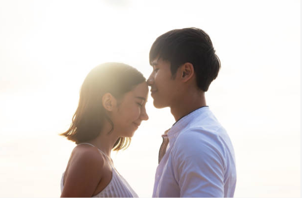 Phụ nữ như hoa, hoa thơm thường không rực rỡ - 1