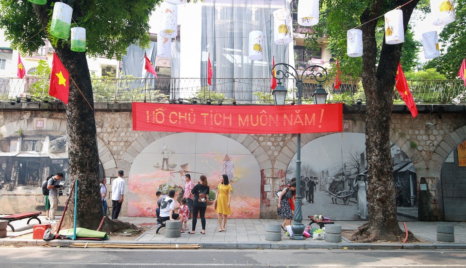 Phố Phùng Hưng tái hiện “Ký ức Hà Nội” trong những năm tháng lịch sử - 13 Phố Phùng Hưng tái hiện “Ký ức Hà Nội” trong những năm tháng lịch sử - 13