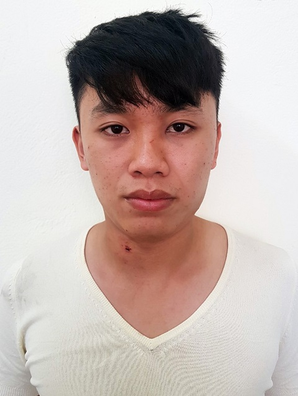Bị ngăn cấm chuyện tình cảm, nam thanh niên đâm trọng thương bố mẹ bạn gái - 1 Bị ngăn cấm chuyện tình cảm, nam thanh niên đâm trọng thương bố mẹ bạn gái - 1
