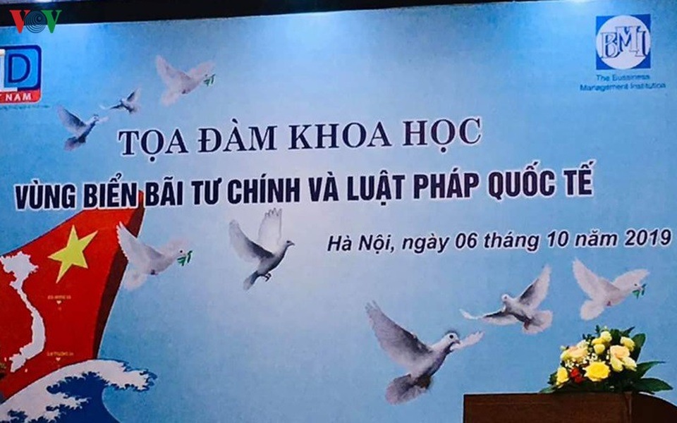 Trung Quốc luôn đuối lý trong vụ việc Bãi Tư Chính ở Biển Đông - 1 Trung Quốc luôn đuối lý trong vụ việc Bãi Tư Chính ở Biển Đông - 1