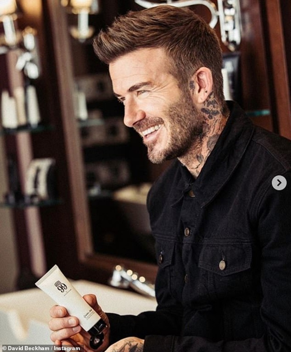 Cuộc sống sẽ thế nào khi một người bình thường quá giống một người nổi tiếng? - 15 Cuộc sống sẽ thế nào khi một người bình thường quá giống một người nổi tiếng? - 15