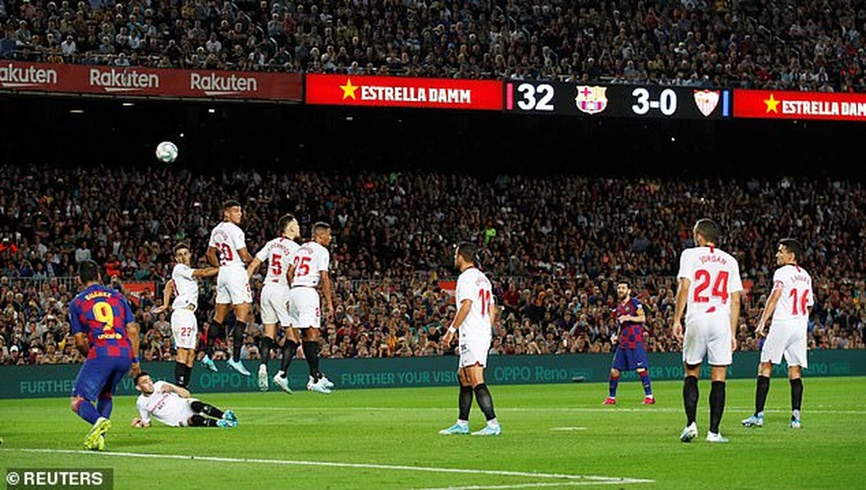 Messi và Luis Suarez rực sáng, Barcelona thắng đậm Sevilla - 10 Messi và Luis Suarez rực sáng, Barcelona thắng đậm Sevilla - 10