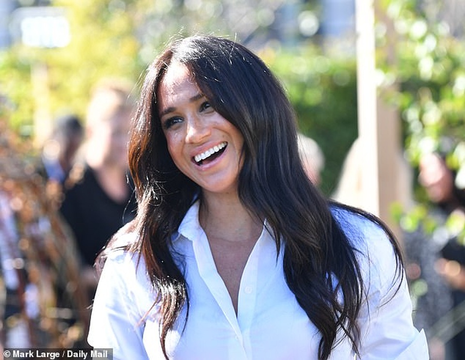 Cuộc sống sẽ thế nào khi một người bình thường quá giống một người nổi tiếng? - 9 Cuộc sống sẽ thế nào khi một người bình thường quá giống một người nổi tiếng? - 9