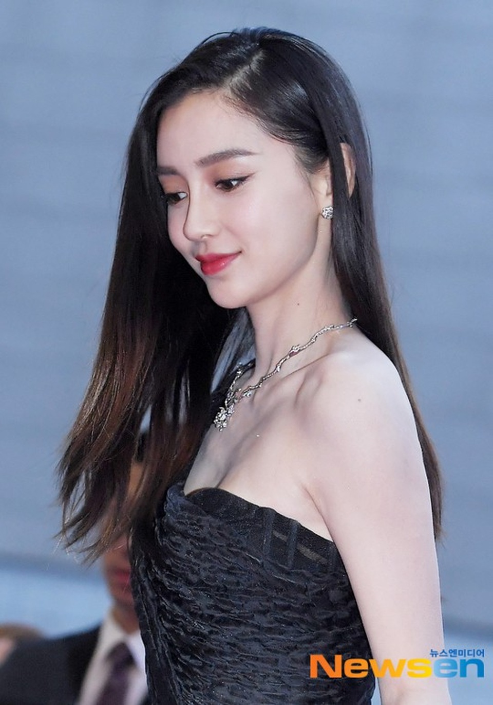 Angelababy đẹp xuất sắc trên thảm đỏ LHP Busan - 6