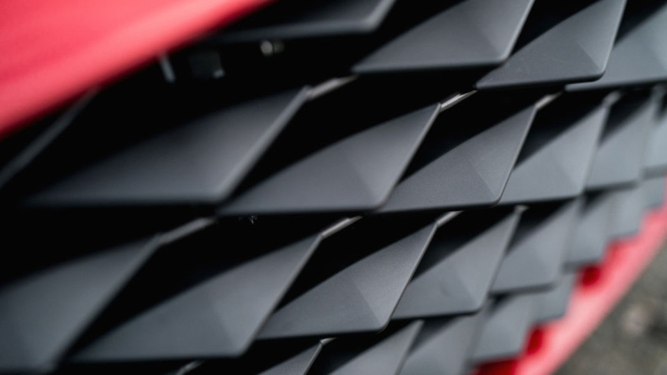 Aston Martin DBS GT Zagato - Siêu xe cũng bán theo kiểu bia kèm lạc - 6 Aston Martin DBS GT Zagato - Siêu xe cũng bán theo kiểu bia kèm lạc - 6