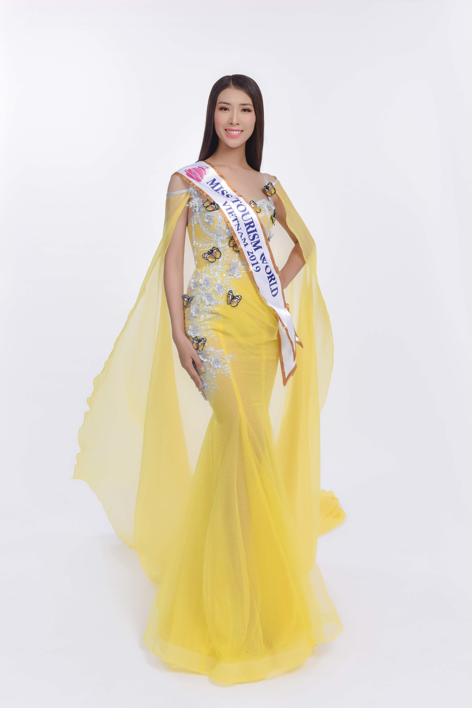 Tường Vy đạt danh hiệu Hoa hậu Du lịch Thế giới 2019 được yêu thích nhất - 4 Tường Vy đạt danh hiệu Hoa hậu Du lịch Thế giới 2019 được yêu thích nhất - 4