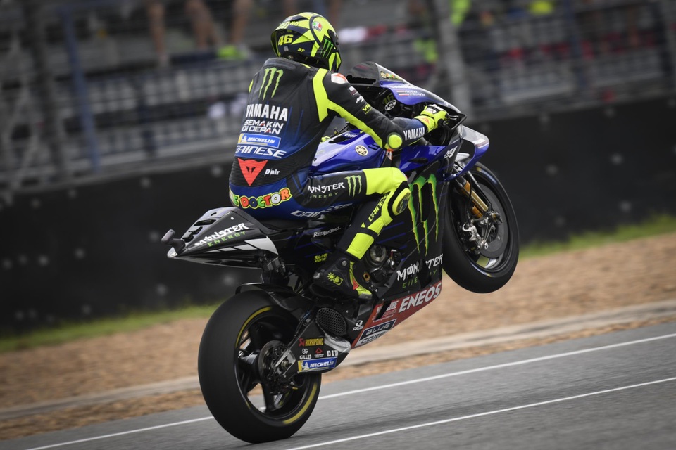Chặng 15 MotoGP 2019: Marquez thắng ấn tượng trước Quartararo để vô địch thế giới - 10 Chặng 15 MotoGP 2019: Marquez thắng ấn tượng trước Quartararo để vô địch thế giới - 10