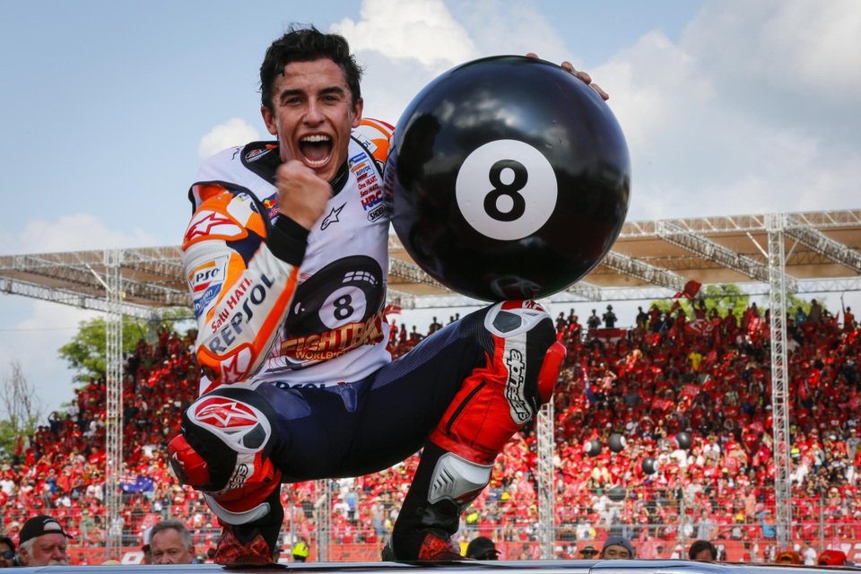 Chặng 15 MotoGP 2019: Marquez thắng ấn tượng trước Quartararo để vô địch thế giới - 5 Chặng 15 MotoGP 2019: Marquez thắng ấn tượng trước Quartararo để vô địch thế giới - 5