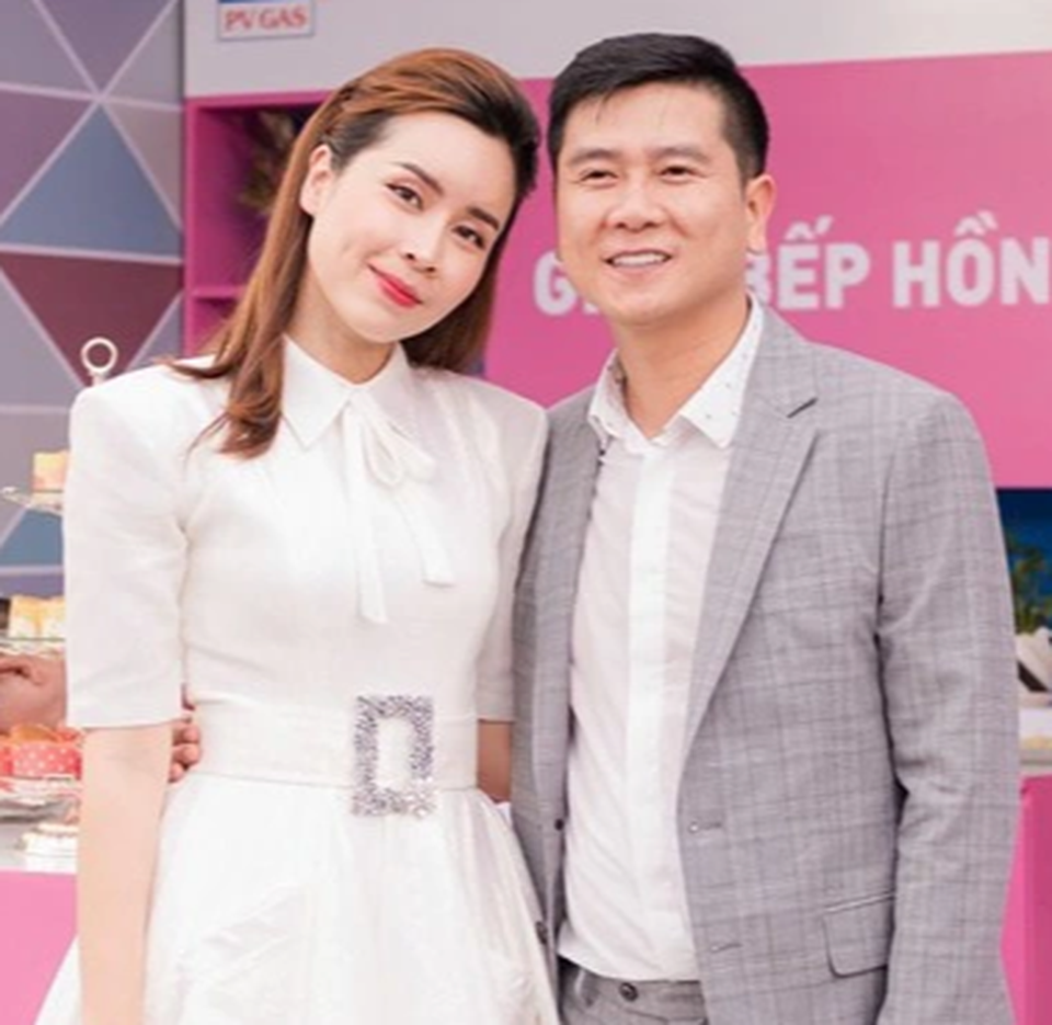 Hồ Hoài Anh lên tiếng trước thông tin ly hôn Lưu Hương Giang - 1 Hồ Hoài Anh lên tiếng trước thông tin ly hôn Lưu Hương Giang - 1