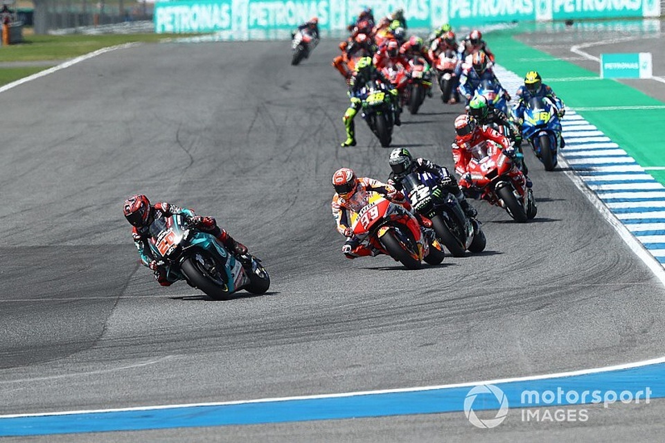 Chặng 15 MotoGP 2019: Marquez thắng ấn tượng trước Quartararo để vô địch thế giới - 9 Chặng 15 MotoGP 2019: Marquez thắng ấn tượng trước Quartararo để vô địch thế giới - 9