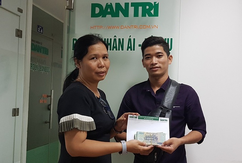 Bạn đọc Dân trí tiếp tục hỗ trợ người cha trẻ quặn mình chờ chết - 1