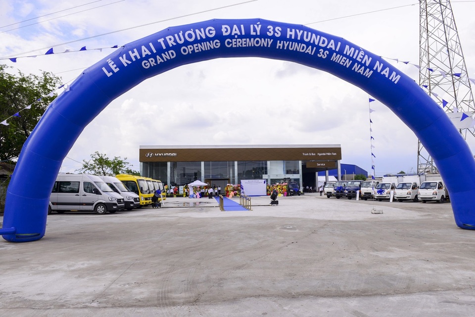 Xe thương mại Hyundai mở rộng hệ thống, tăng bảo hành 5 năm - 4 Xe thương mại Hyundai mở rộng hệ thống, tăng bảo hành 5 năm - 4