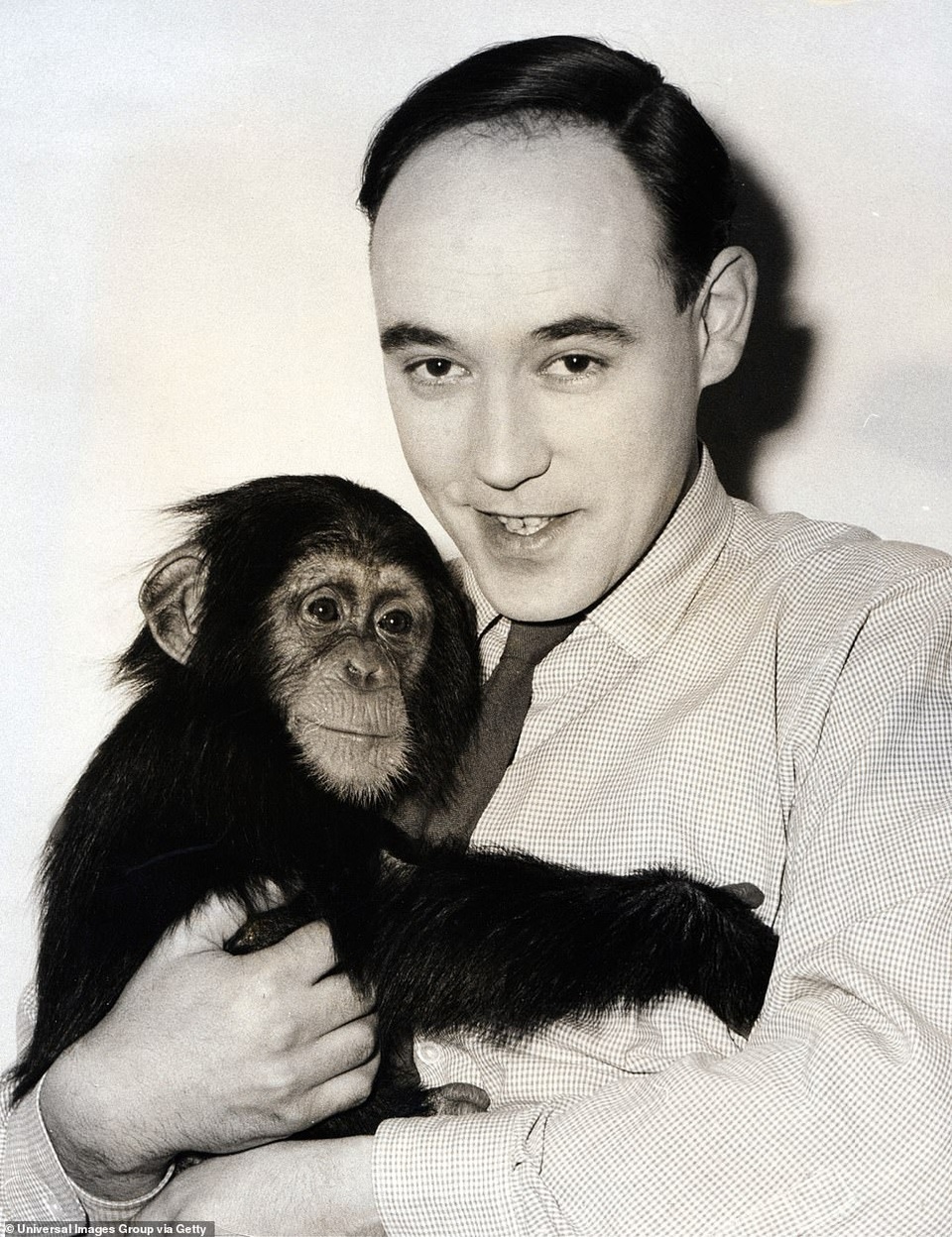 Đấu giá những bức tranh “tiền tỷ” của... tinh tinh - 2 Đấu giá những bức tranh “tiền tỷ” của... tinh tinh - 2