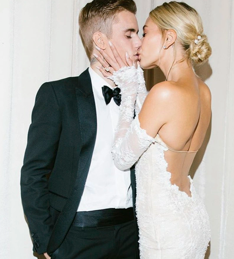Vợ Justin Bieber hé lộ thêm ảnh cưới - 9 Vợ Justin Bieber hé lộ thêm ảnh cưới - 9