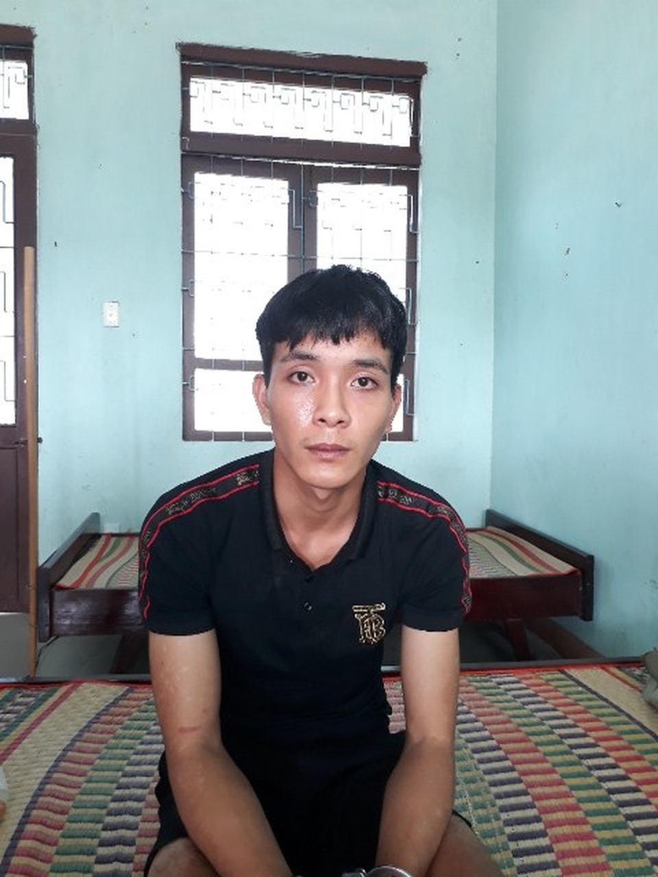 Khởi tố đối tượng đâm tử vong người can ngăn cãi nhau - 1 Khởi tố đối tượng đâm tử vong người can ngăn cãi nhau - 1