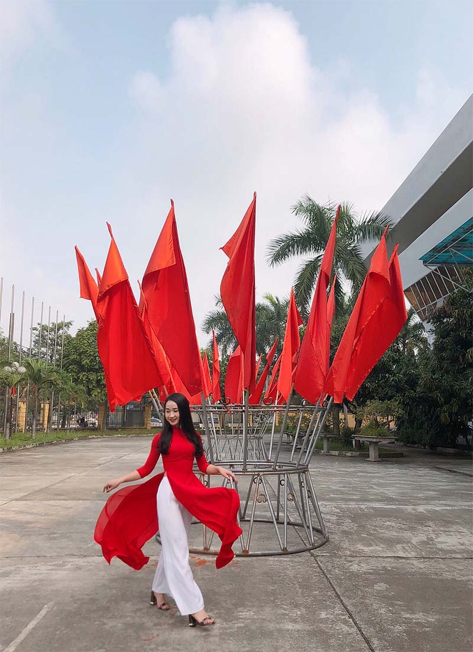 Phút trải lòng của cô giáo xinh như hot girl từng được dân mạng quan tâm - 3 Phút trải lòng của cô giáo xinh như hot girl từng được dân mạng quan tâm - 3