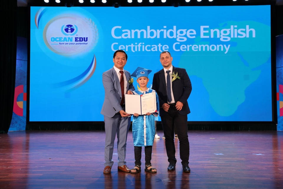 Ocean Edu vinh danh 2.000 học viên xuất sắc kỳ thi Cambridge Quốc tế - 2 Ocean Edu vinh danh 2.000 học viên xuất sắc kỳ thi Cambridge Quốc tế - 2