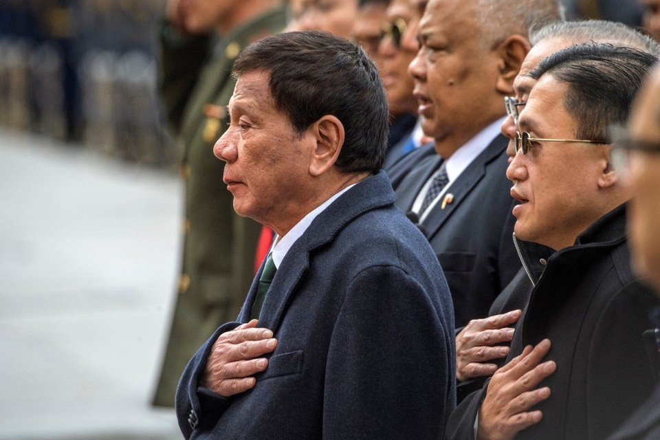 Nước cờ mạo hiểm của ông Duterte muốn kéo Nga thăm dò dầu khí ở Biển Đông - 1 Nước cờ mạo hiểm của ông Duterte muốn kéo Nga thăm dò dầu khí ở Biển Đông - 1
