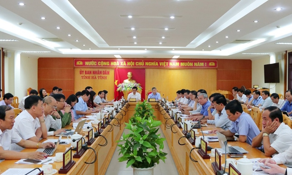 Chủ tịch tỉnh Hà Tĩnh “lệnh” thu hồi các dự án chây ì, có dấu hiệu giữ đất - 2 Chủ tịch tỉnh Hà Tĩnh “lệnh” thu hồi các dự án chây ì, có dấu hiệu giữ đất - 2