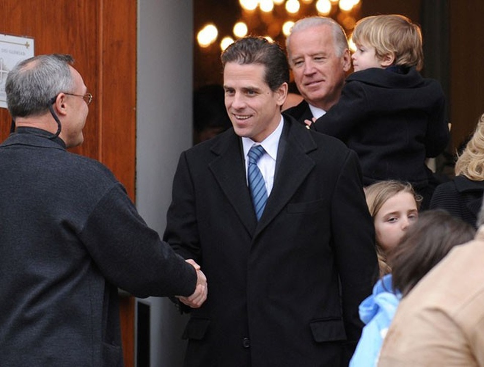 Chân dung Hunter Biden - nguồn cơn khuấy động bê bối ngoại giao Mỹ - Ukraine - 6 Chân dung Hunter Biden - nguồn cơn khuấy động bê bối ngoại giao Mỹ - Ukraine - 6