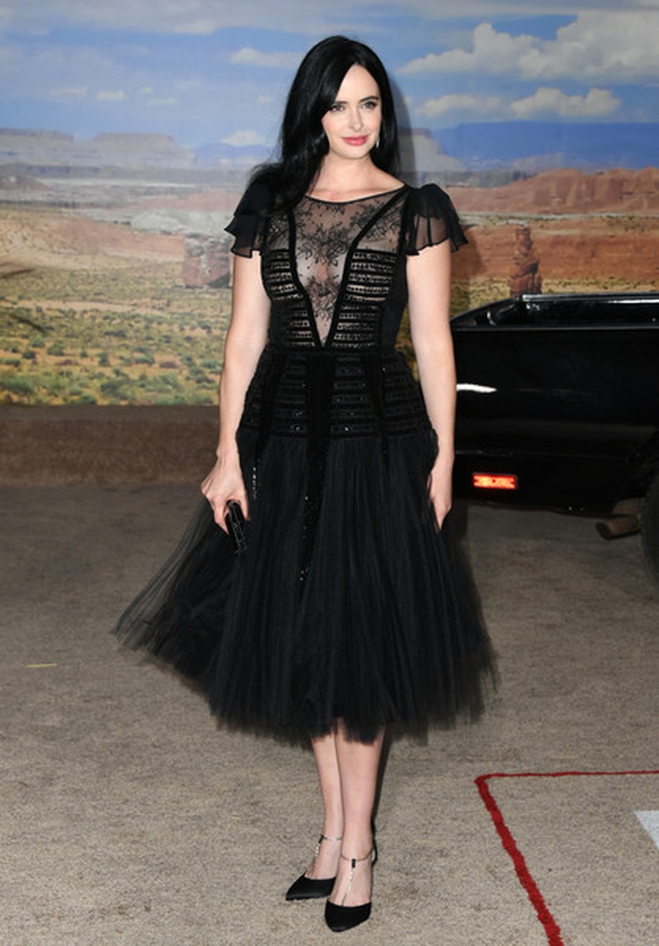 Krysten Ritter diện váy không nội y táo bạo - 4 Krysten Ritter diện váy không nội y táo bạo - 4