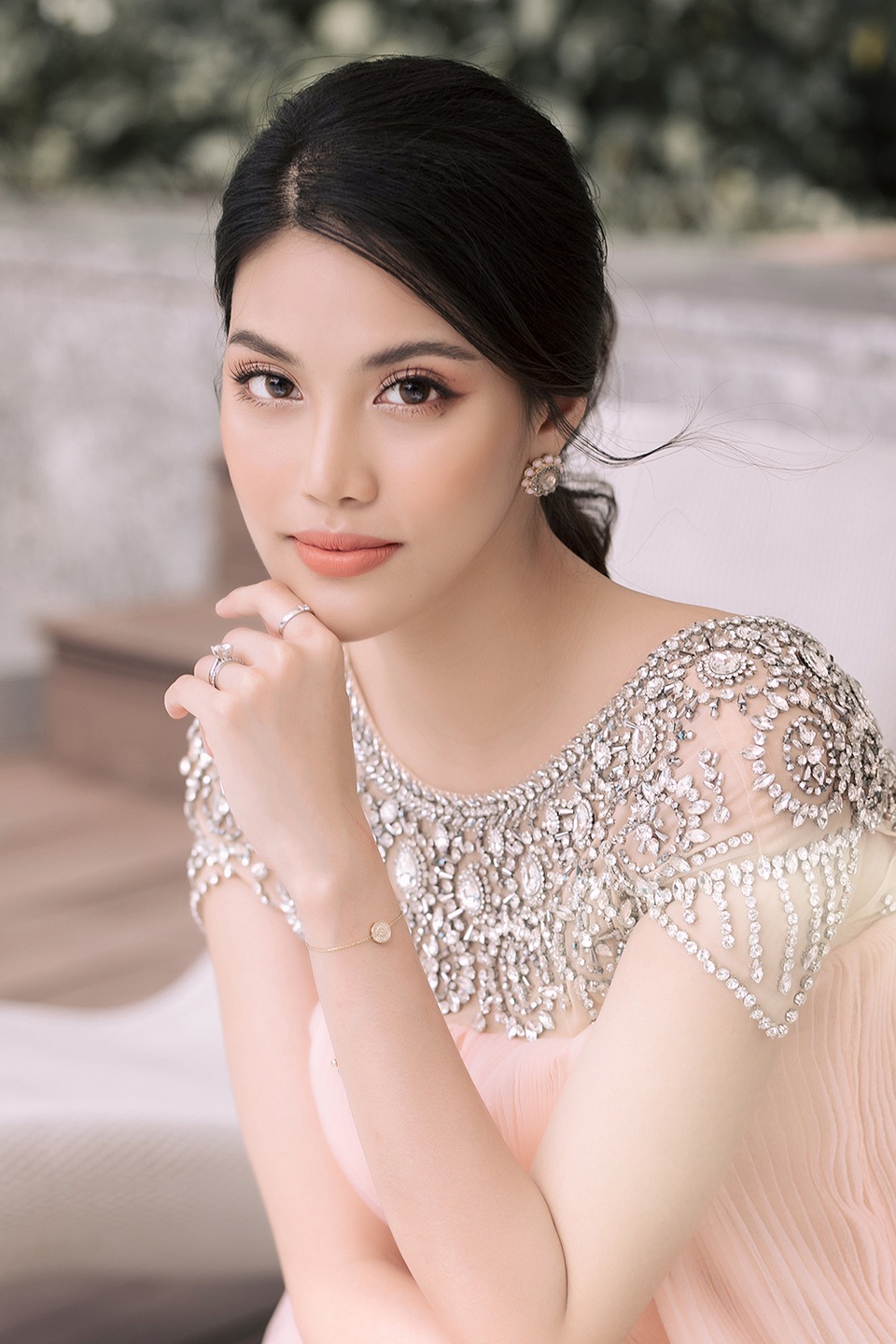 “Bà bầu” Lan Khuê khoe dáng cùng Á hậu Huyền My - 6 “Bà bầu” Lan Khuê khoe dáng cùng Á hậu Huyền My - 6