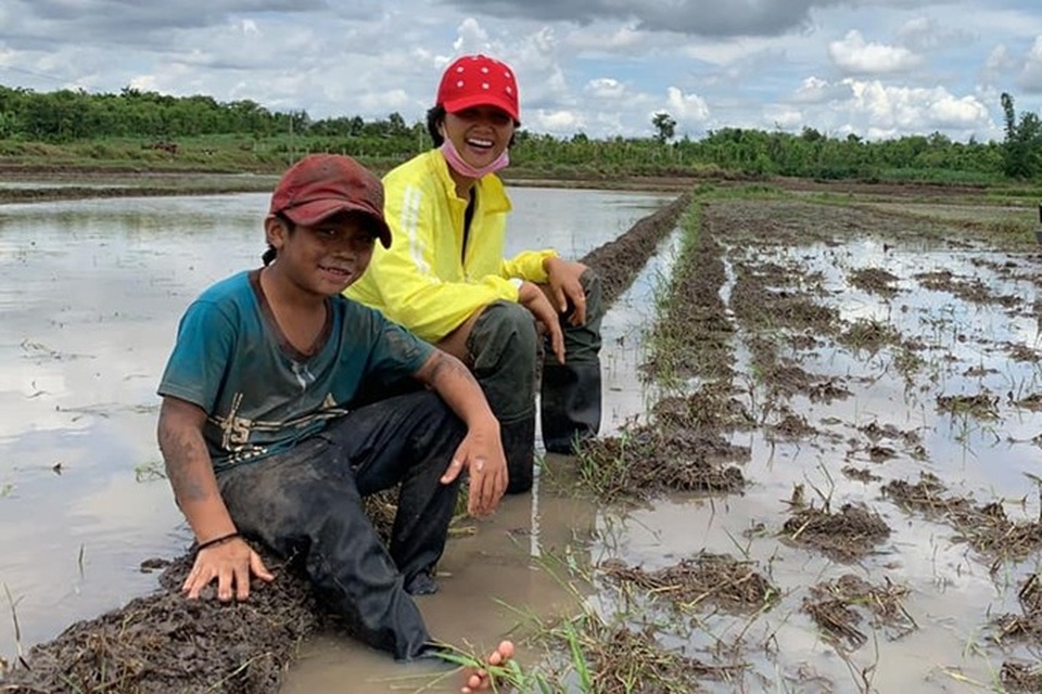 Xúc động với cuộc sống giản dị của Hoa hậu HHen Niê ở quê nhà - 7 Xúc động với cuộc sống giản dị của Hoa hậu HHen Niê ở quê nhà - 7
