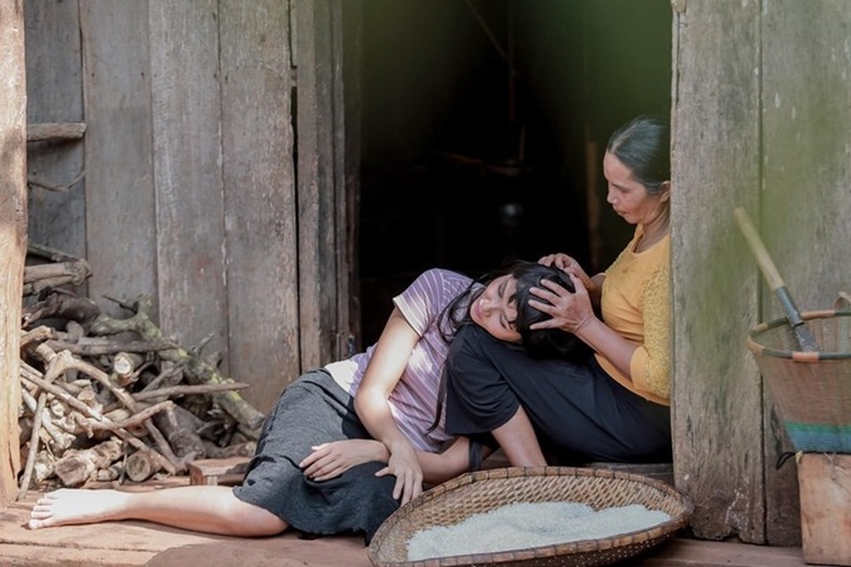 Xúc động với cuộc sống giản dị của Hoa hậu HHen Niê ở quê nhà - 1 Xúc động với cuộc sống giản dị của Hoa hậu HHen Niê ở quê nhà - 1