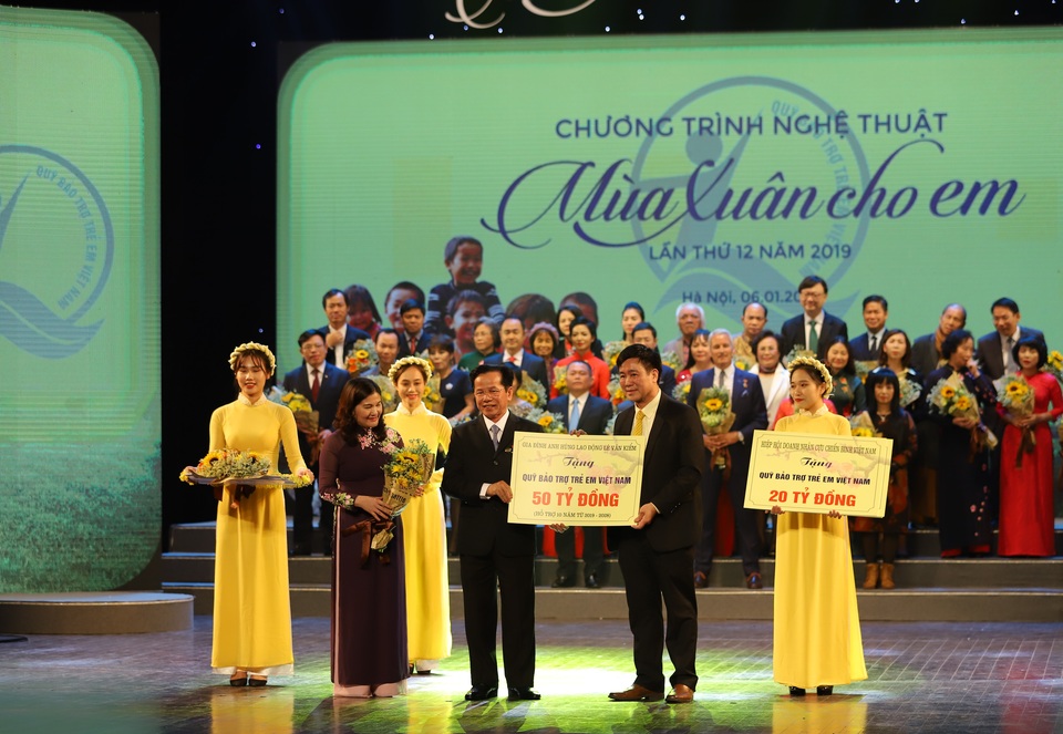 Quỹ Bảo trợ trẻ em Việt Nam: “Bạn đồng hành” của hàng chục triệu trẻ em Việt Nam - 1 Quỹ Bảo trợ trẻ em Việt Nam: “Bạn đồng hành” của hàng chục triệu trẻ em Việt Nam - 1
