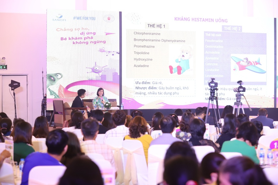 Trực tiếp hội thảo khoa học: “Giải pháp tăng cường hiệu quả điều trị bệnh lý đường hô hấp ở trẻ nhỏ khi giao mùa” - 1 Trực tiếp hội thảo khoa học: “Giải pháp tăng cường hiệu quả điều trị bệnh lý đường hô hấp ở trẻ nhỏ khi giao mùa” - 1