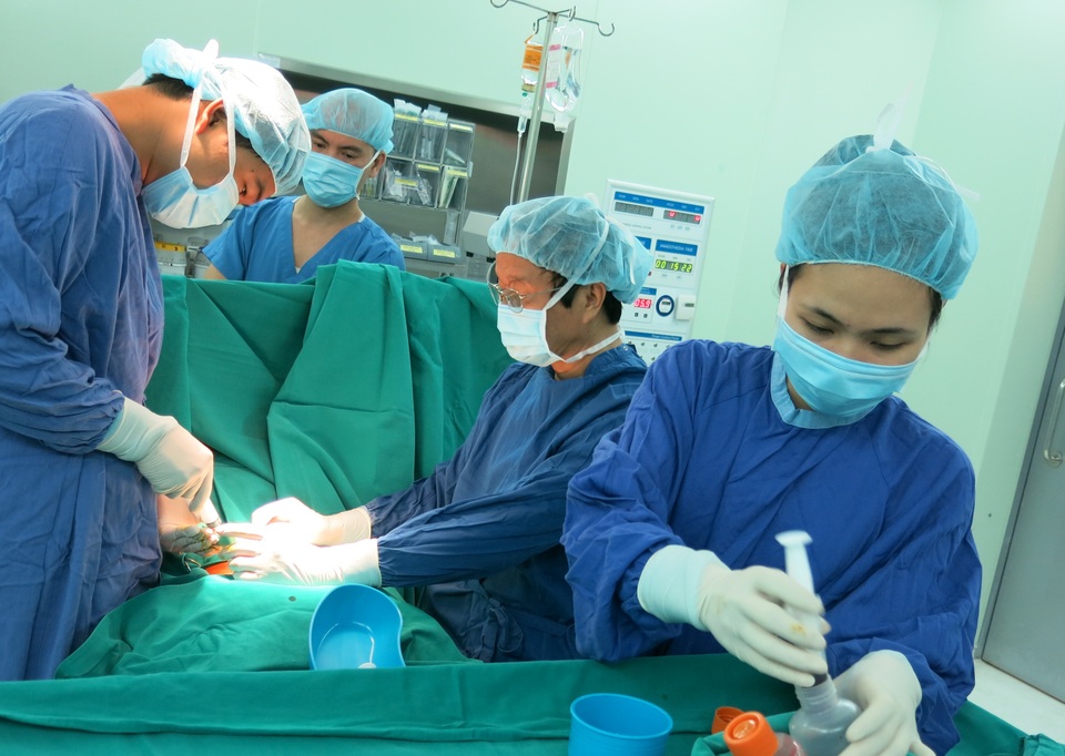 GS.TS Nguyễn Thanh Liêm và bốn thập kỷ phẫu thuật nhi với những dấu ấn không thể quên - 5 GS.TS Nguyễn Thanh Liêm và bốn thập kỷ phẫu thuật nhi với những dấu ấn không thể quên - 5