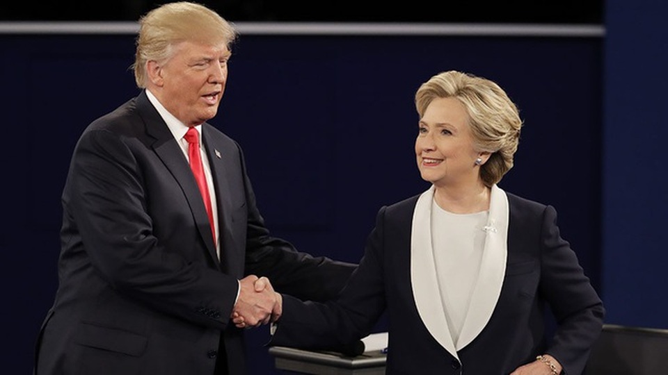 Bà Clinton nhắn ông Trump: Đừng thách tôi - 1 Bà Clinton nhắn ông Trump: Đừng thách tôi - 1