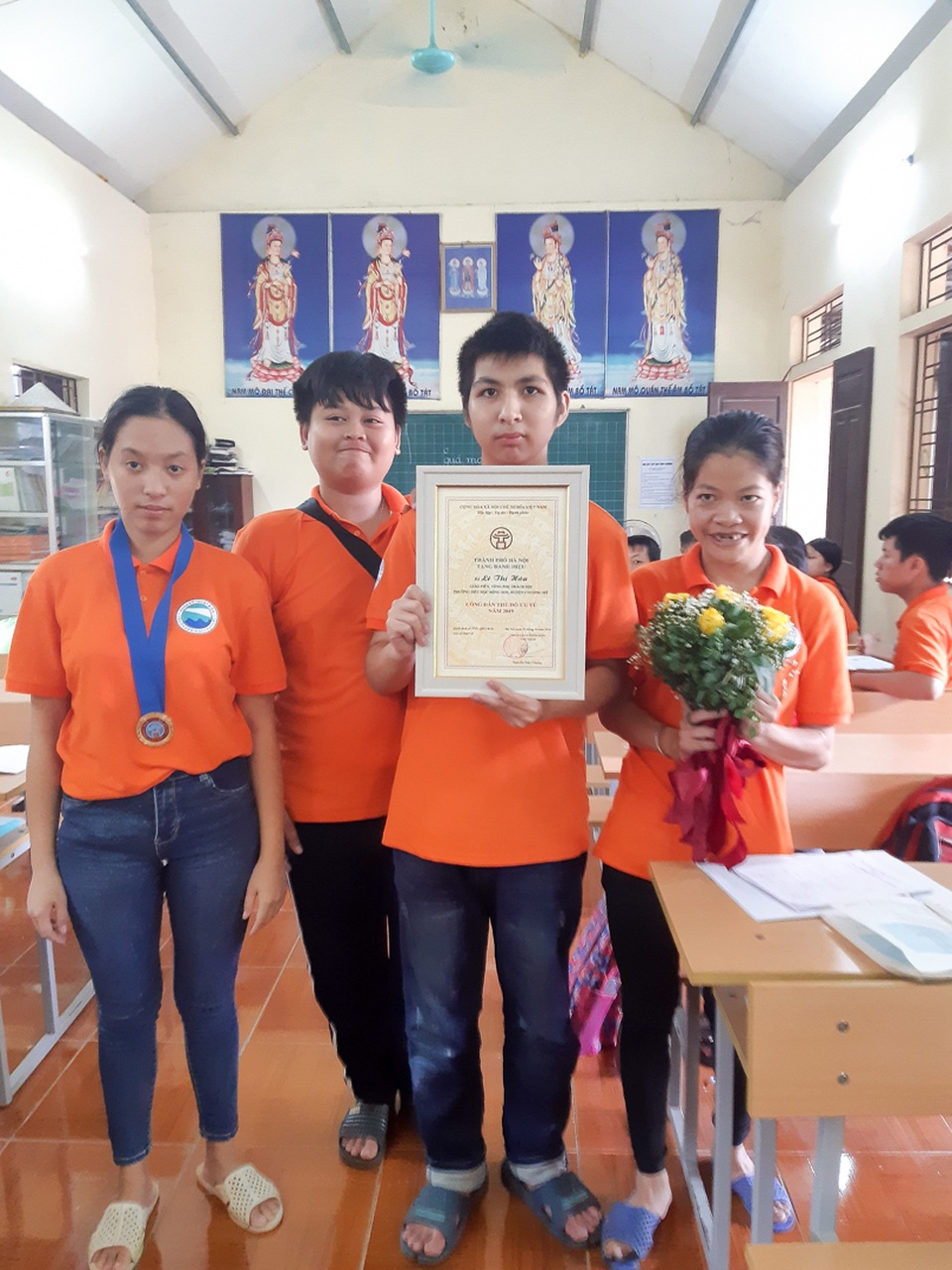 Cô giáo Hòa và lớp học đặc biệt giữa lòng Hà Nội - 5 Cô giáo Hòa và lớp học đặc biệt giữa lòng Hà Nội - 5