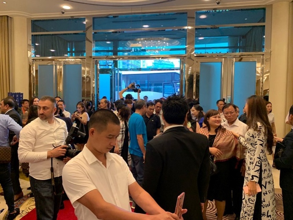 3 điểm chung bất ngờ giữa việc Vinfast được giới thiệu tại Paris và sự ra mắt của tập đoàn Ecoworld tại Dubai - 4 3 điểm chung bất ngờ giữa việc Vinfast được giới thiệu tại Paris và sự ra mắt của tập đoàn Ecoworld tại Dubai - 4