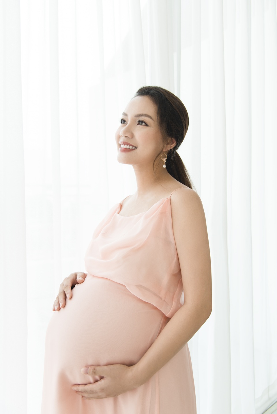 Ca sĩ Ngọc Anh làm điều bất ngờ vào đúng ngày đầy tháng con gái - 1 Ca sĩ Ngọc Anh làm điều bất ngờ vào đúng ngày đầy tháng con gái - 1