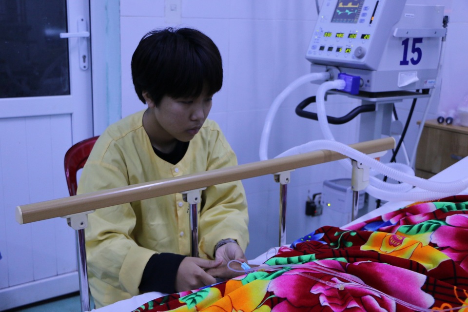Đẫm nước mắt tình cảm cô trò nơi bệnh viện - 4 Đẫm nước mắt tình cảm cô trò nơi bệnh viện - 4