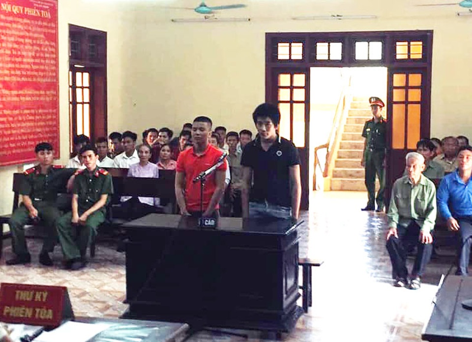 Cụ ông 93 tuổi bị đứa cháu nội rủ bạn khống chế cướp tiền - 1 Cụ ông 93 tuổi bị đứa cháu nội rủ bạn khống chế cướp tiền - 1