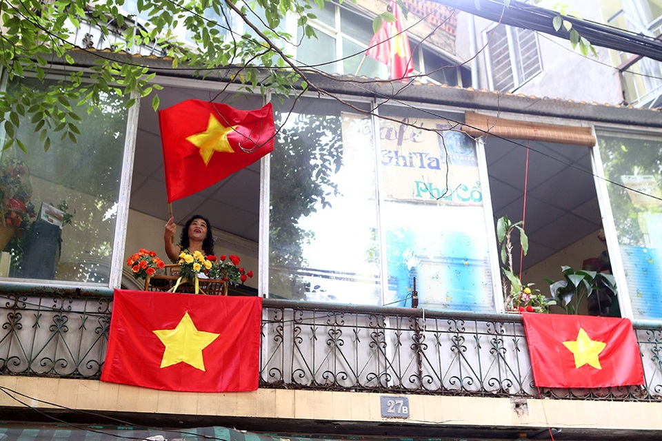 Hoạt cảnh chân thực về cuộc chiến đấu 60 ngày đêm trên đường phố Hà Nội - 10 Hoạt cảnh chân thực về cuộc chiến đấu 60 ngày đêm trên đường phố Hà Nội - 10