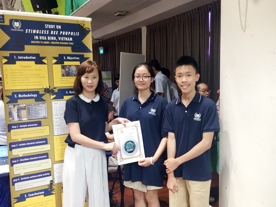Lần đầu tham dự cuộc thi nghiên cứu khoa học Quốc tế: Học sinh Việt xuất sắc giành giải - 3 Lần đầu tham dự cuộc thi nghiên cứu khoa học Quốc tế: Học sinh Việt xuất sắc giành giải - 3
