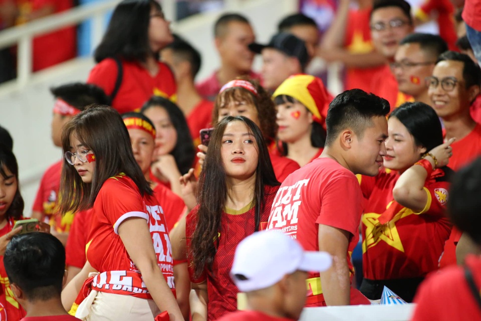 Việt Nam 1-0 Malaysia: Quang Hải ghi bàn đẳng cấp - 33 Việt Nam 1-0 Malaysia: Quang Hải ghi bàn đẳng cấp - 33