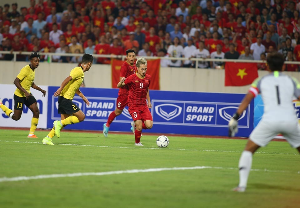 Việt Nam 1-0 Malaysia: Quang Hải ghi bàn đẳng cấp - 17 Việt Nam 1-0 Malaysia: Quang Hải ghi bàn đẳng cấp - 17