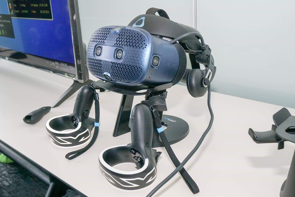 HTC Vive ra mắt thiết bị thực thế ảo Vive Cosmos với giá 25 triệu đồng - 2