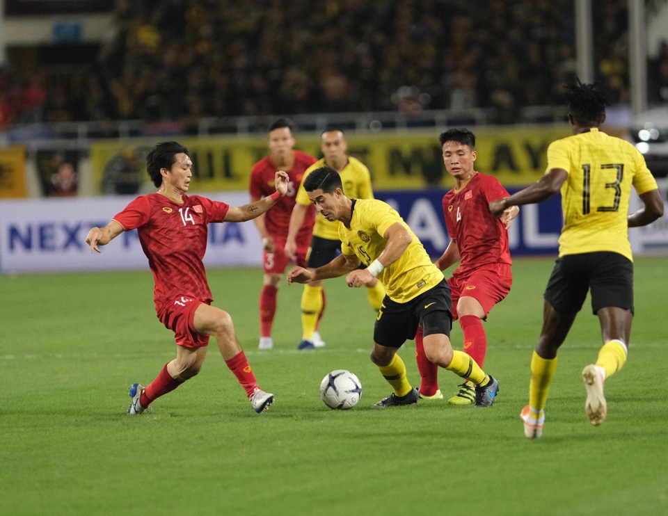 Việt Nam 1-0 Malaysia: Quang Hải ghi bàn đẳng cấp - 6 Việt Nam 1-0 Malaysia: Quang Hải ghi bàn đẳng cấp - 6