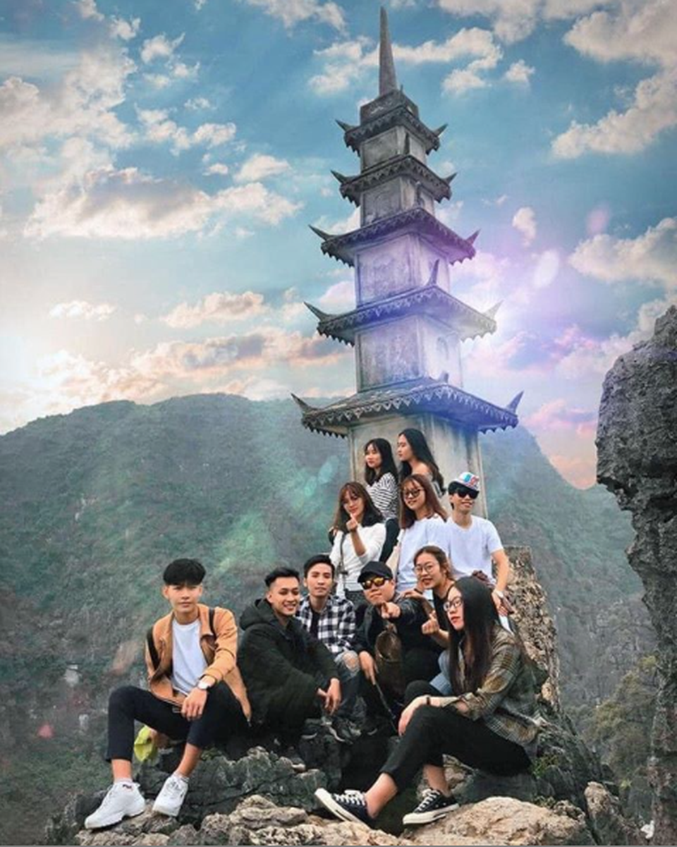 Hang Múa: Điểm “check-in” trên “lưng chừng trời” đẹp không tưởng ở Ninh Bình! - 7 Hang Múa: Điểm “check-in” trên “lưng chừng trời” đẹp không tưởng ở Ninh Bình! - 7
