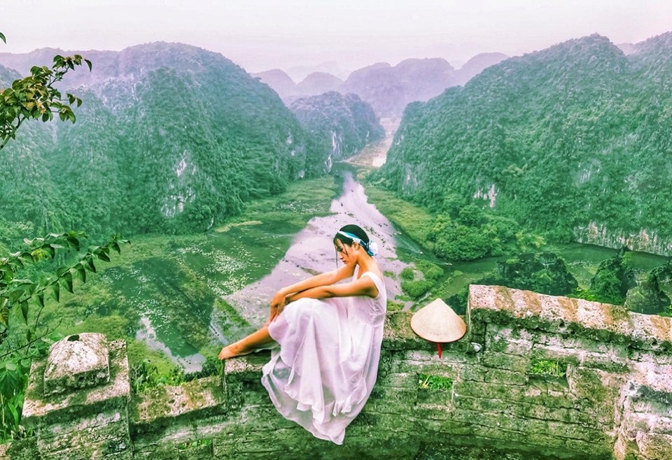 Hang Múa: Điểm “check-in” trên “lưng chừng trời” đẹp không tưởng ở Ninh Bình! - 11 Hang Múa: Điểm “check-in” trên “lưng chừng trời” đẹp không tưởng ở Ninh Bình! - 11