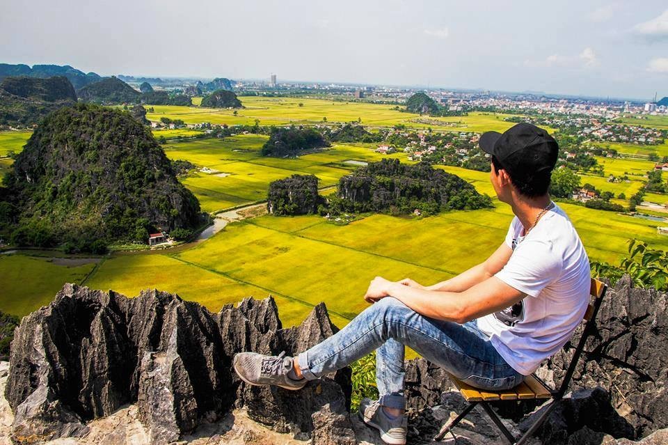 Hang Múa: Điểm “check-in” trên “lưng chừng trời” đẹp không tưởng ở Ninh Bình! - 19 Hang Múa: Điểm “check-in” trên “lưng chừng trời” đẹp không tưởng ở Ninh Bình! - 19