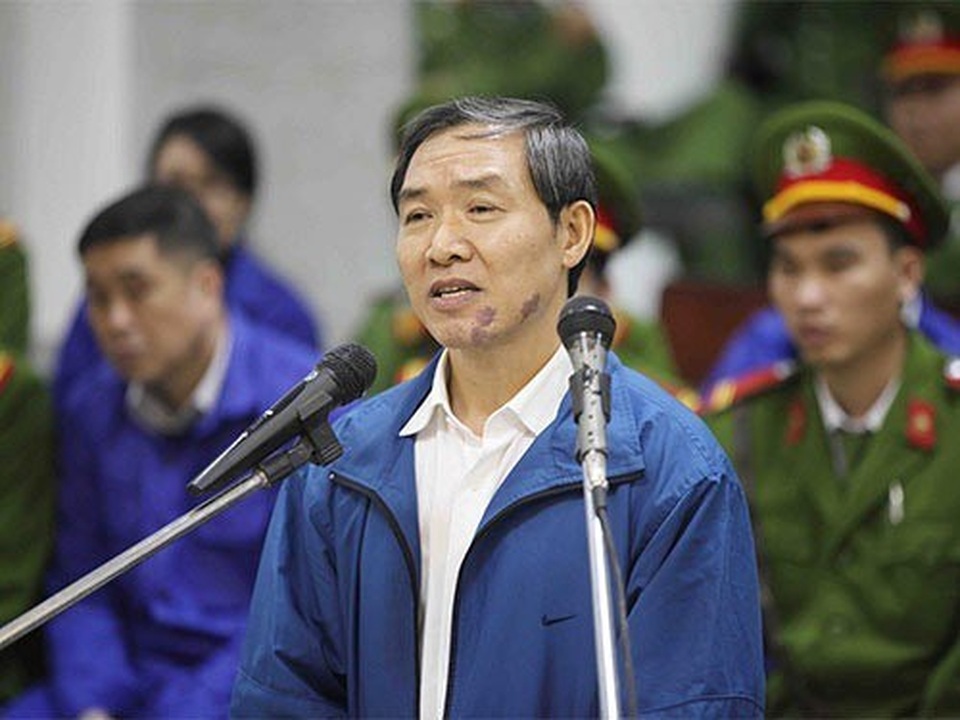 Thu hồi, huỷ bỏ hàng trăm quyết định bổ nhiệm, tuyển dụng cán bộ - 2 Thu hồi, huỷ bỏ hàng trăm quyết định bổ nhiệm, tuyển dụng cán bộ - 2